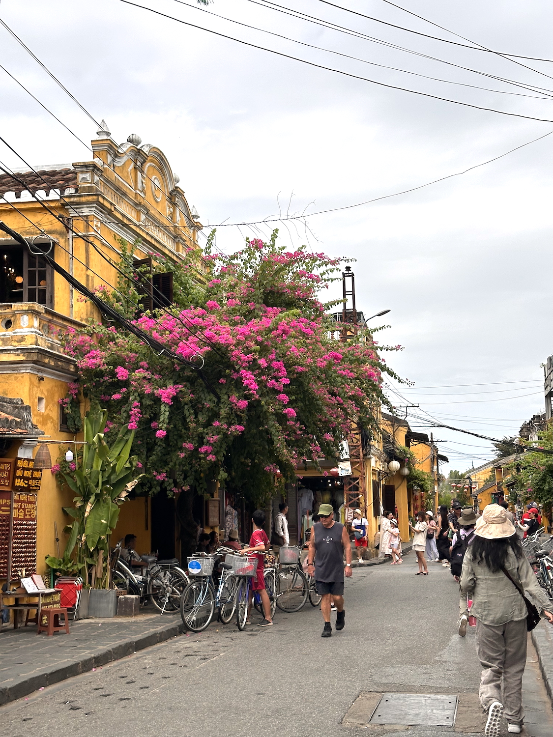 A street in old Hoi An